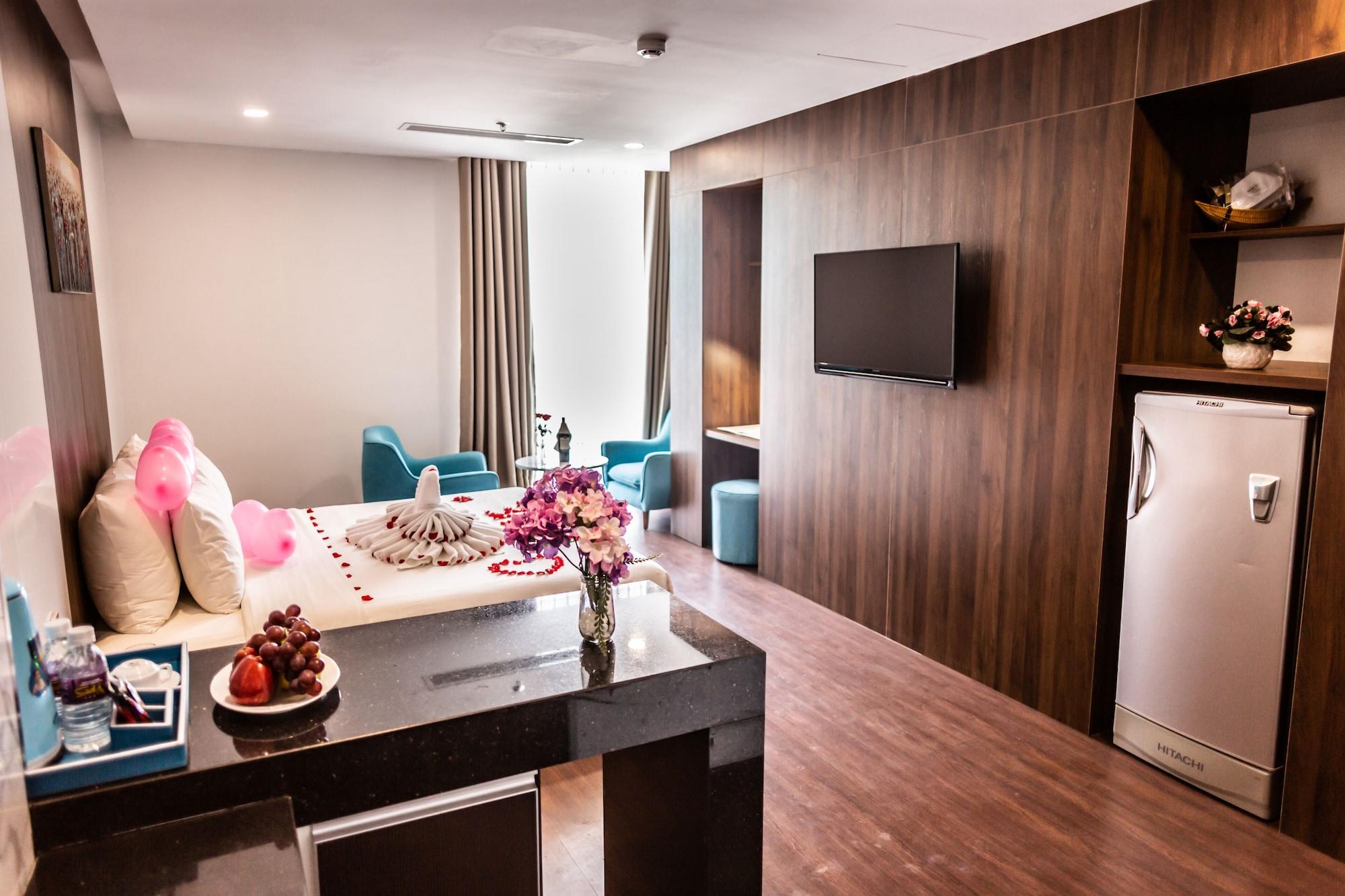 Gold Hotel Da Nang By Haviland Εξωτερικό φωτογραφία