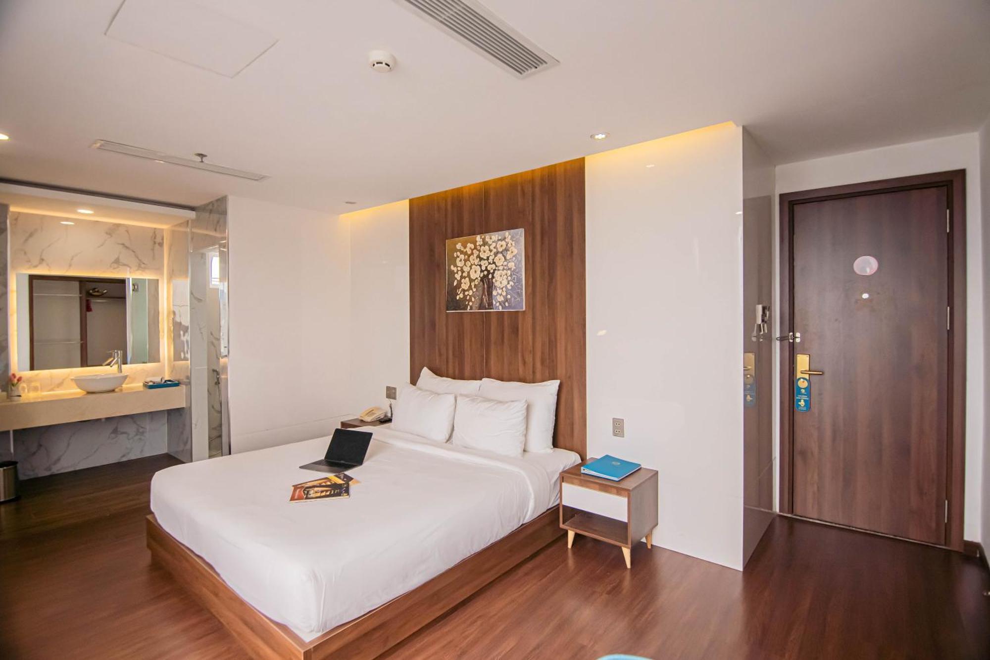 Gold Hotel Da Nang By Haviland Εξωτερικό φωτογραφία